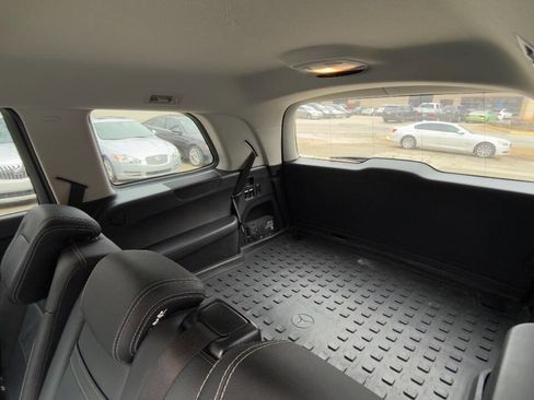 Used 2014 Mercedes-Benz GL 550 4MATIC image 44