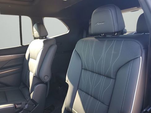 New 2026 Buick Enclave Avenir w/ Super Cruise Package image 18