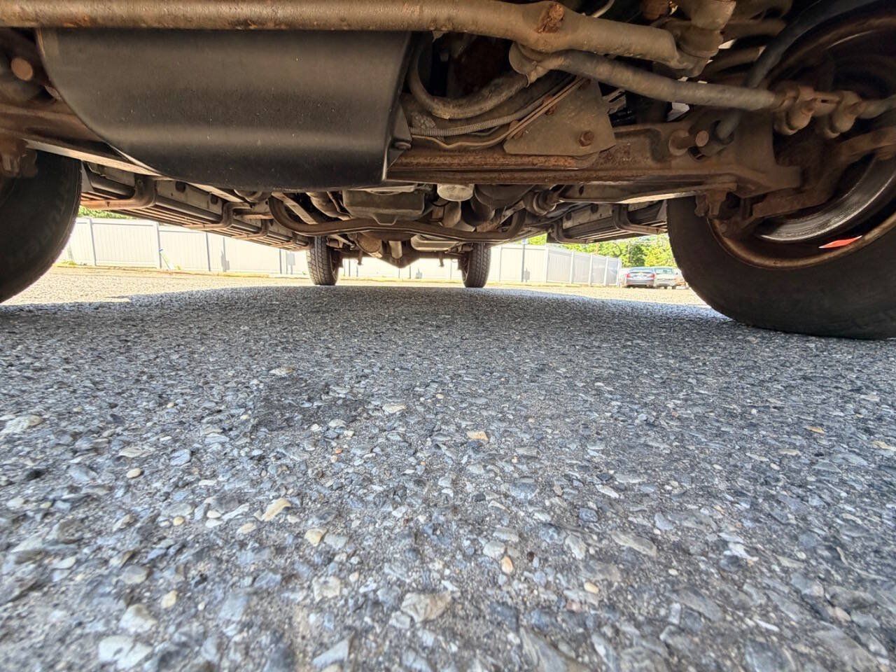 Used 2006 Ford E-350 and Econoline 350 XL RWD image 11