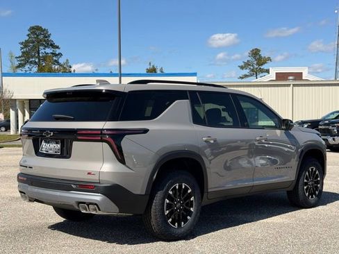 New 2026 Chevrolet Traverse Z71 w/ Driver Confidence Package image 5