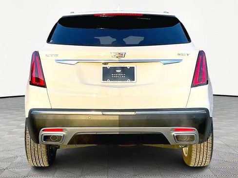 Used 2025 Cadillac XT5 Premium Luxury image 6