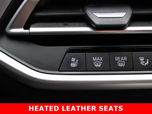 Used 2022 BMW X5 M50i image 18