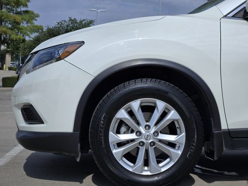 Used 2015 Nissan Rogue SV FWD image 13