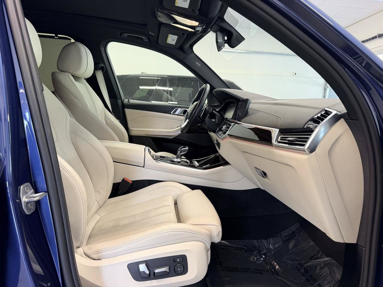 Used 2019 BMW X5 xDrive40i w/ Executive Package AWD/4WD image 26