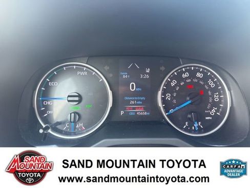 Used 2021 Toyota RAV4 XLE image 18