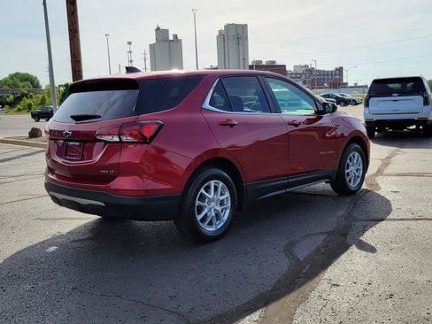Used 2024 Chevrolet Equinox LT w/ LPO, Floor Liner Package AWD/4WD image 2