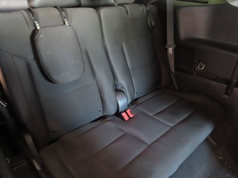 Certified 2022 Ford Explorer XLT RWD image 25