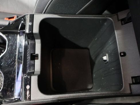 Used 2022 Jeep Grand Cherokee L Limited image 31