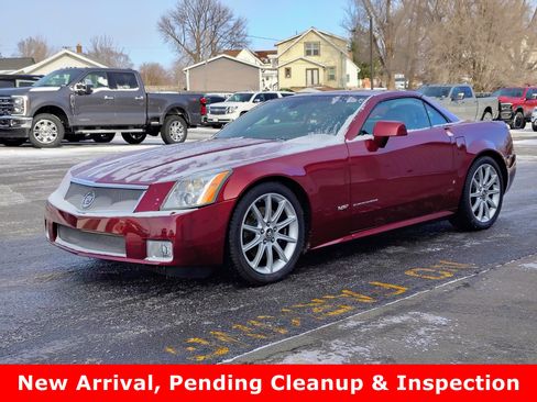 Used 2006 Cadillac XLR V image 1
