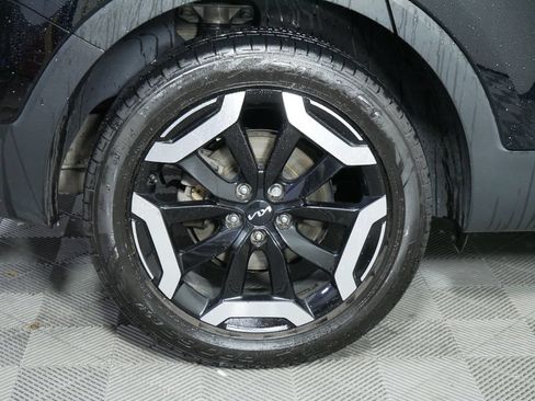 Certified 2024 Kia Telluride S w/ S Sunroof Package AWD/4WD image 13