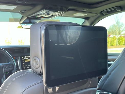 Used 2024 GMC Yukon XL Denali Ultimate image 20