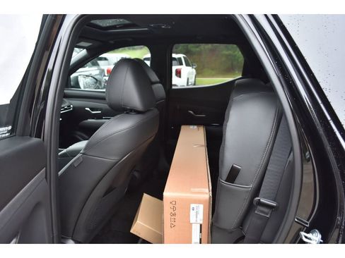 New 2025 Hyundai Santa Cruz Limited image 12