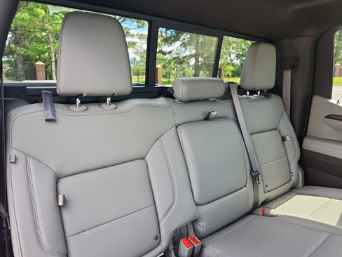 Certified 2024 GMC Sierra 1500 SLT w/ SLT Premium Plus Package AWD/4WD image 12