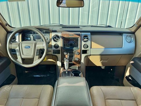 Used 2014 Ford F150 Lariat w/ Lariat Chrome Package image 29