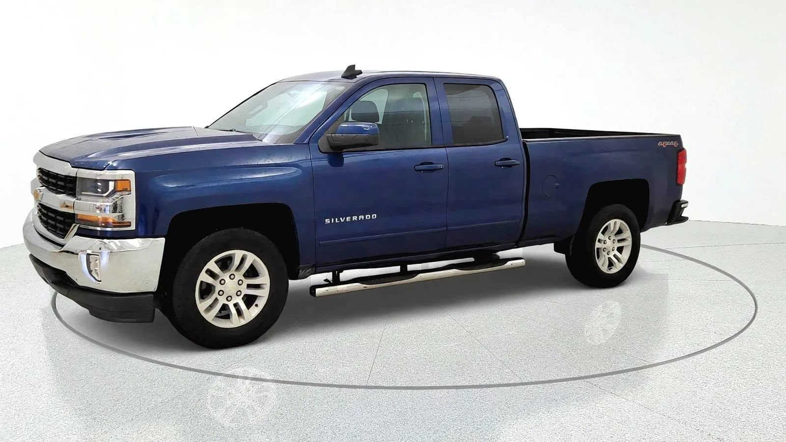 Used 2017 Chevrolet Silverado 1500 LT w/ All Star Edition AWD/4WD image 4