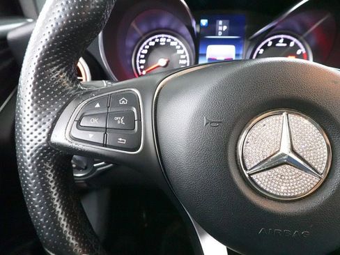 Used 2018 Mercedes-Benz GLC 300 4MATIC image 13