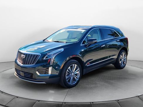 Used 2026 Cadillac XT5 Premium Luxury w/ Driver Assist Package FWD image 3