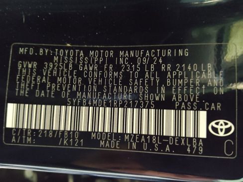 Used 2024 Toyota Corolla LE image 33