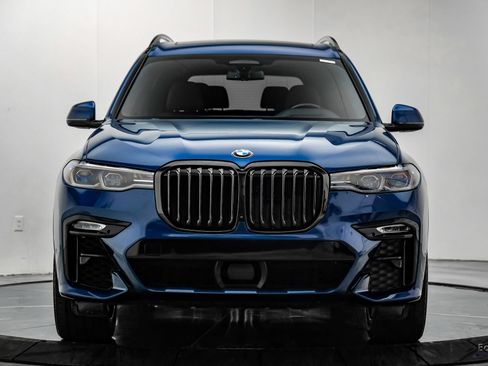 Used 2022 BMW X7 M50i w/ Dynamic Handling Package AWD/4WD image 27