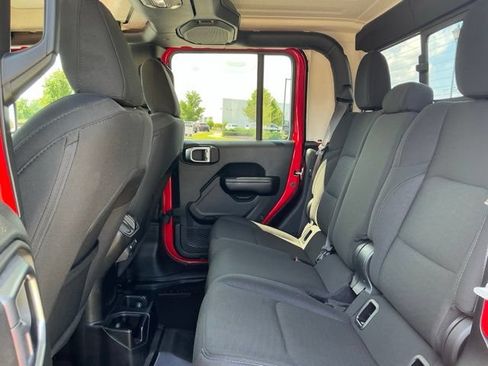 Used 2020 Jeep Gladiator Sport w/ Quick Order Package 24S AWD/4WD image 34