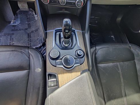 Used 2018 Alfa Romeo Giulia Ti w/ TI Performance Package image 27