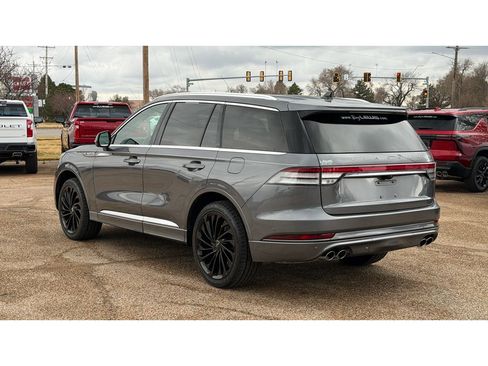 Used 2022 Lincoln Aviator Reserve w/ Equipment Group 201A image 5