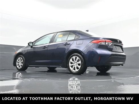Used 2025 Toyota Corolla LE image 21
