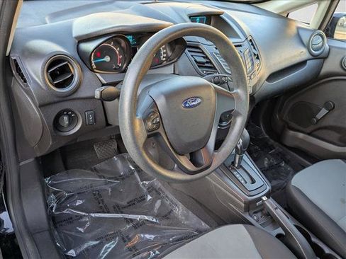 Used 2017 Ford Fiesta S image 10