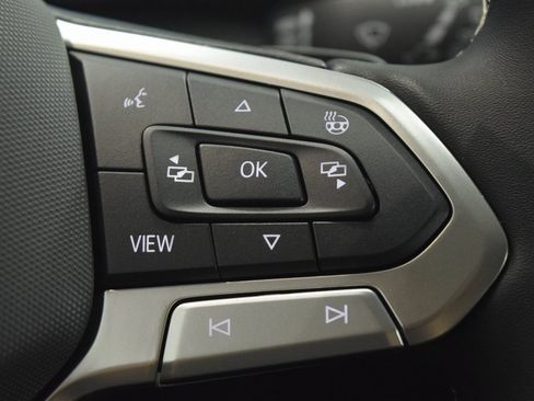 New 2026 Volkswagen Atlas SE image 13