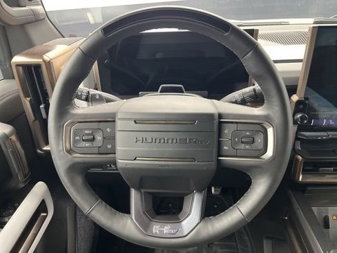 Used 2024 GMC Hummer EV 3X w/ LPO, Sport Package image 16