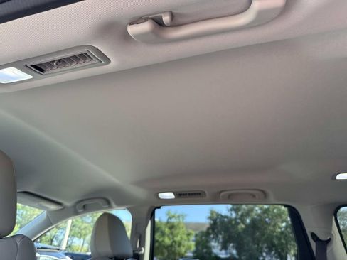 Used 2020 Subaru Ascent Limited AWD/4WD image 17