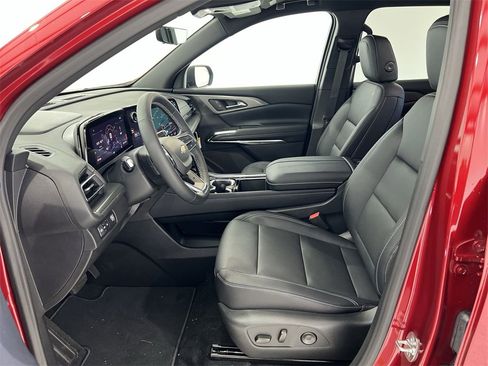 New 2026 Chevrolet Traverse LT w/ Driver Confidence Package image 18