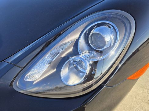Used 2014 Porsche Boxster RWD image 18