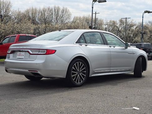 Used 2017 Lincoln Continental Select w/ Continental Climate Package image 8