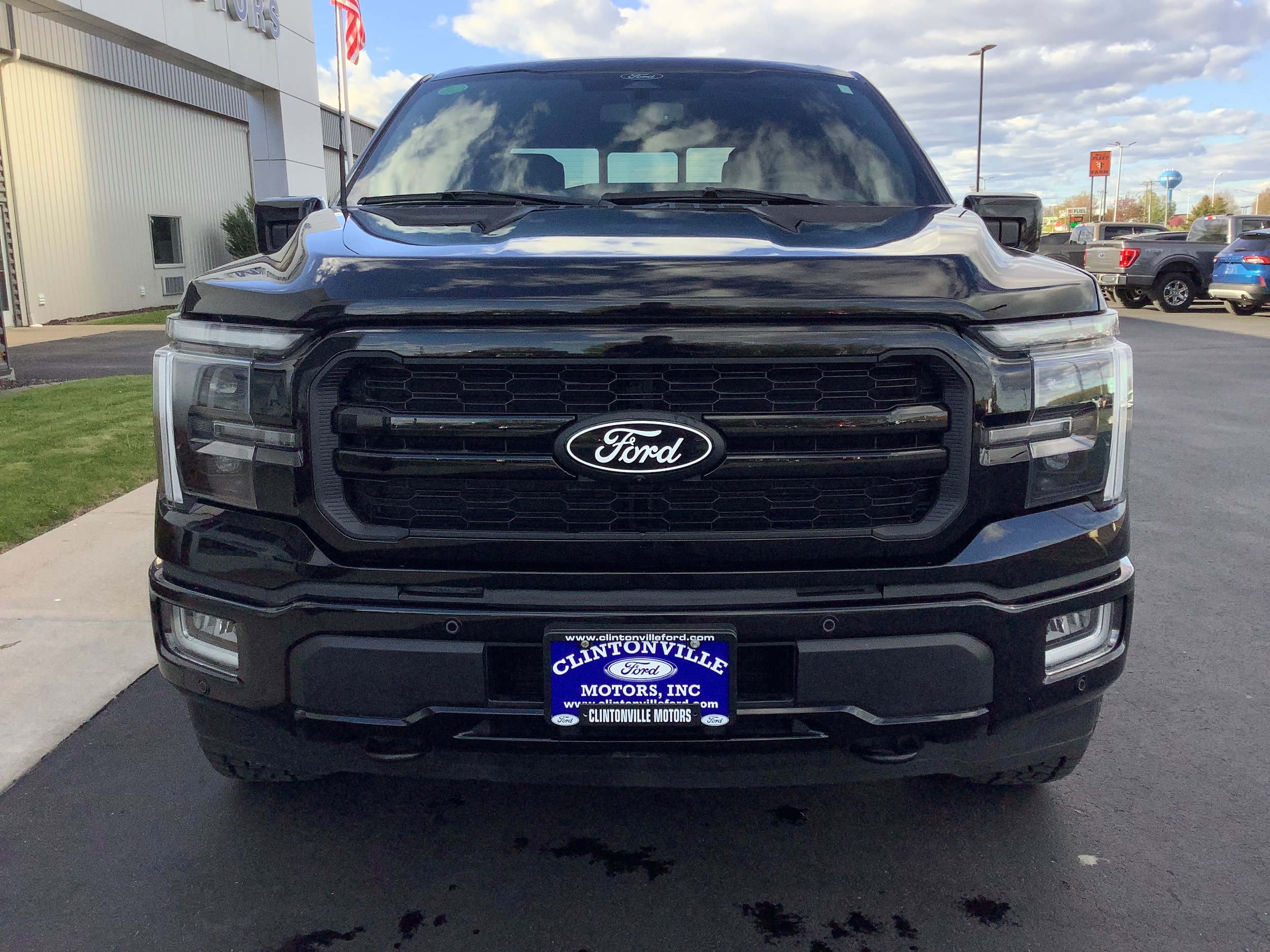 Used 2024 Ford F150 Lariat w/ Equipment Group 502A High AWD/4WD image 3