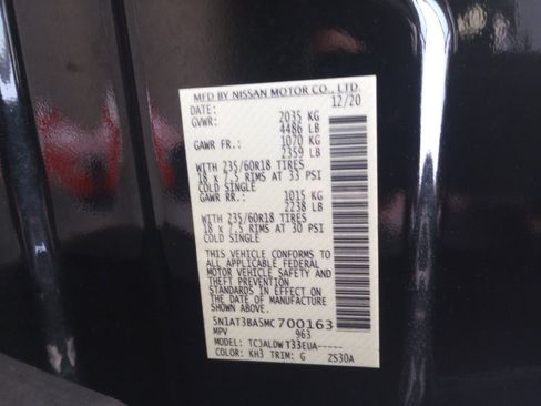 Used 2021 Nissan Rogue SV image 39