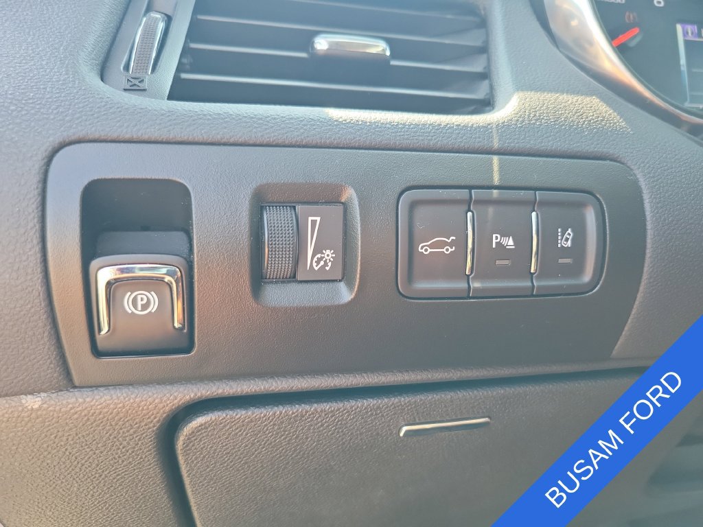 Used 2017 Chevrolet Impala LT w/ Convenience Package FWD image 15