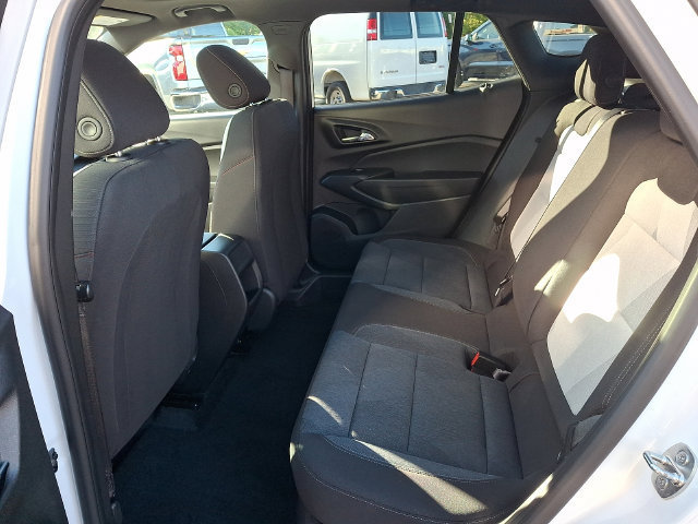 Used 2024 Chevrolet Trax RS w/ Sunroof Package FWD image 19