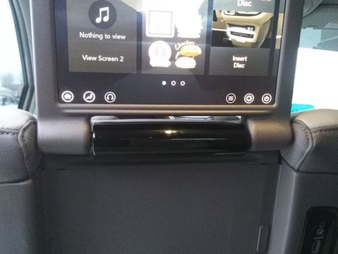 Used 2019 Chrysler Pacifica Touring-L Plus w/ Advanced Safetytec Group image 14