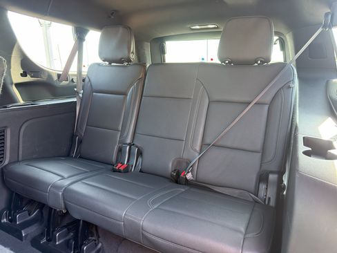 Used 2022 Chevrolet Suburban Z71 AWD/4WD image 29