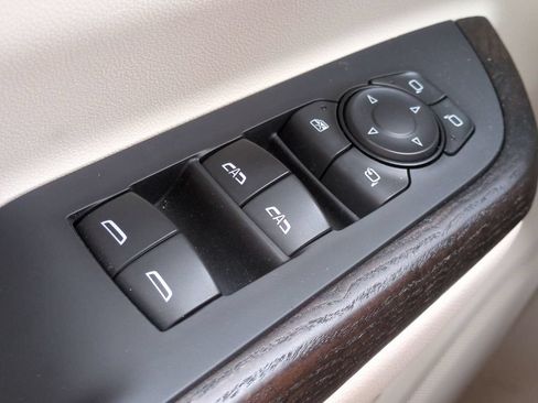 Used 2023 GMC Acadia Denali AWD/4WD image 27