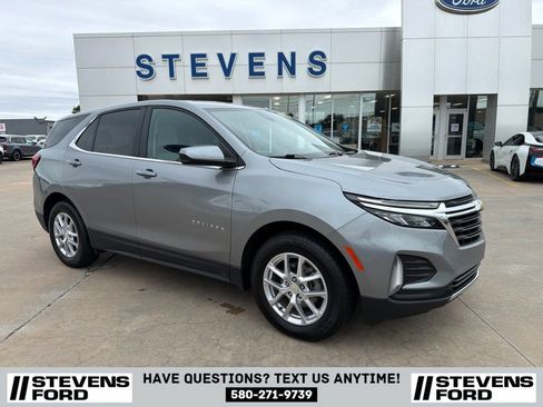 Used 2023 Chevrolet Equinox LT FWD image 1