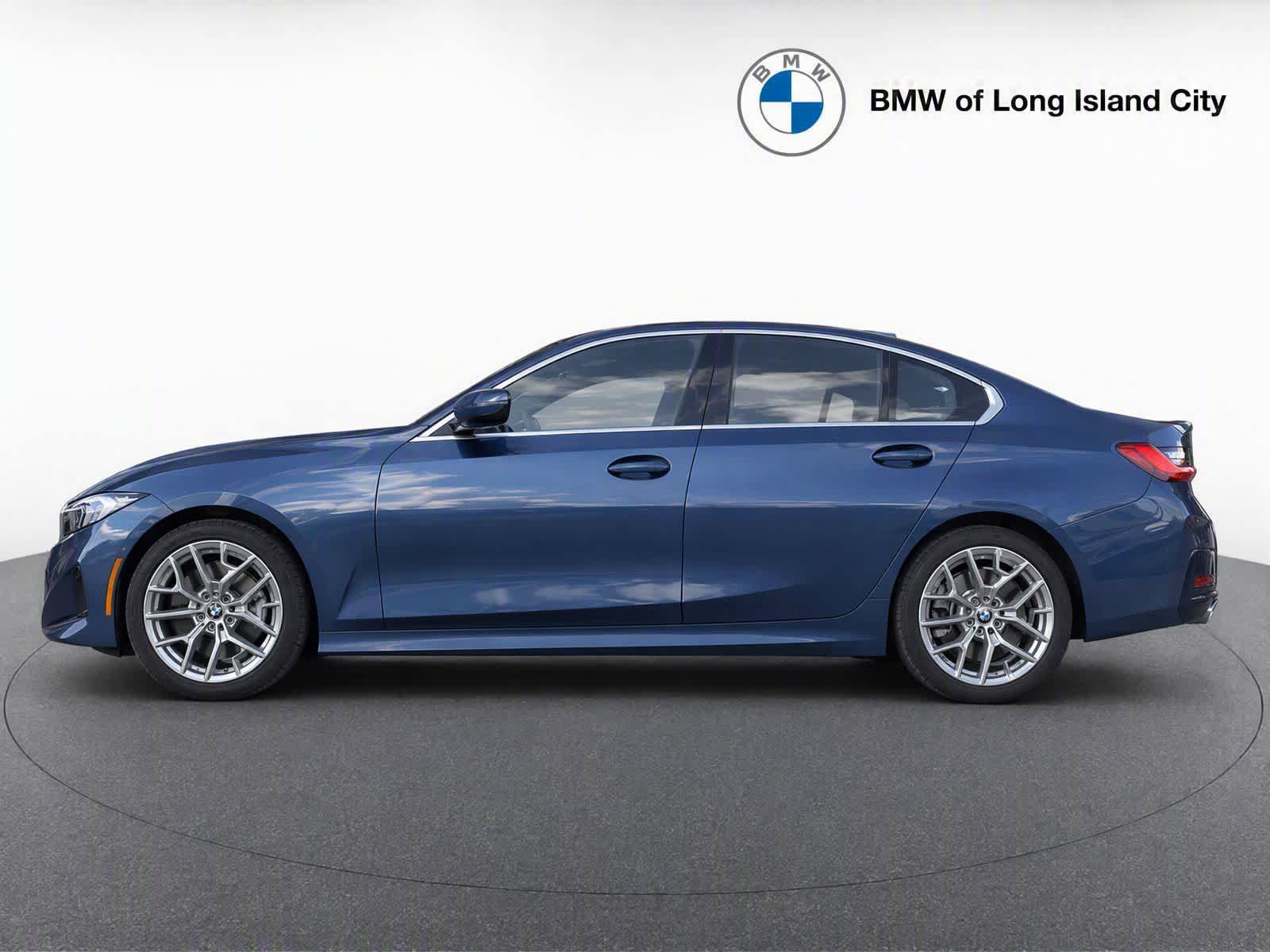 New 2026 BMW 330i xDrive Sedan w/ Premium Package AWD/4WD image 4