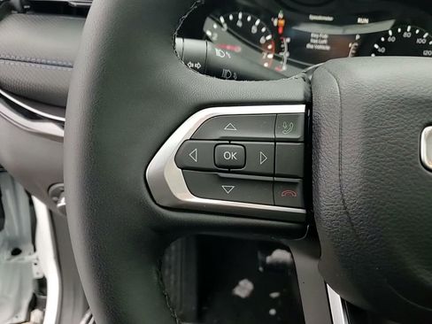 New 2026 Jeep Compass Latitude w/ Sun and Sound Group image 28