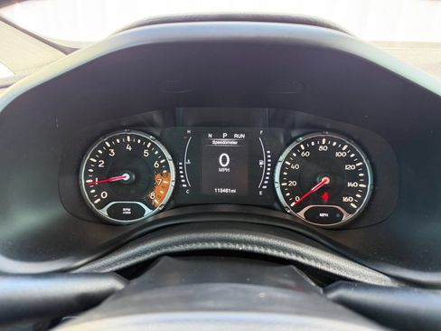Used 2018 Jeep Renegade Altitude w/ Popular Equipment Group FWD image 15