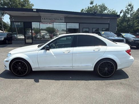 Used 2014 Mercedes-Benz C 300 4MATIC Sedan image 4