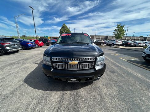 Used 2011 Chevrolet Suburban LTZ AWD/4WD image 2