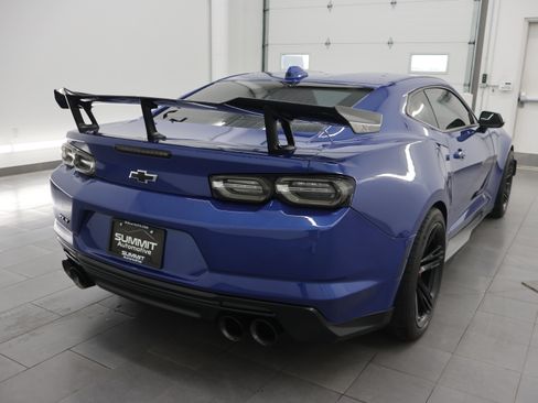 Used 2023 Chevrolet Camaro ZL1 RWD image 5