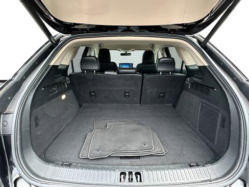 Used 2022 Lincoln Nautilus FWD w/ Premium Package image 26