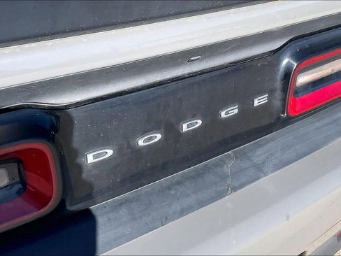 Used 2018 Dodge Challenger R/T Plus image 28